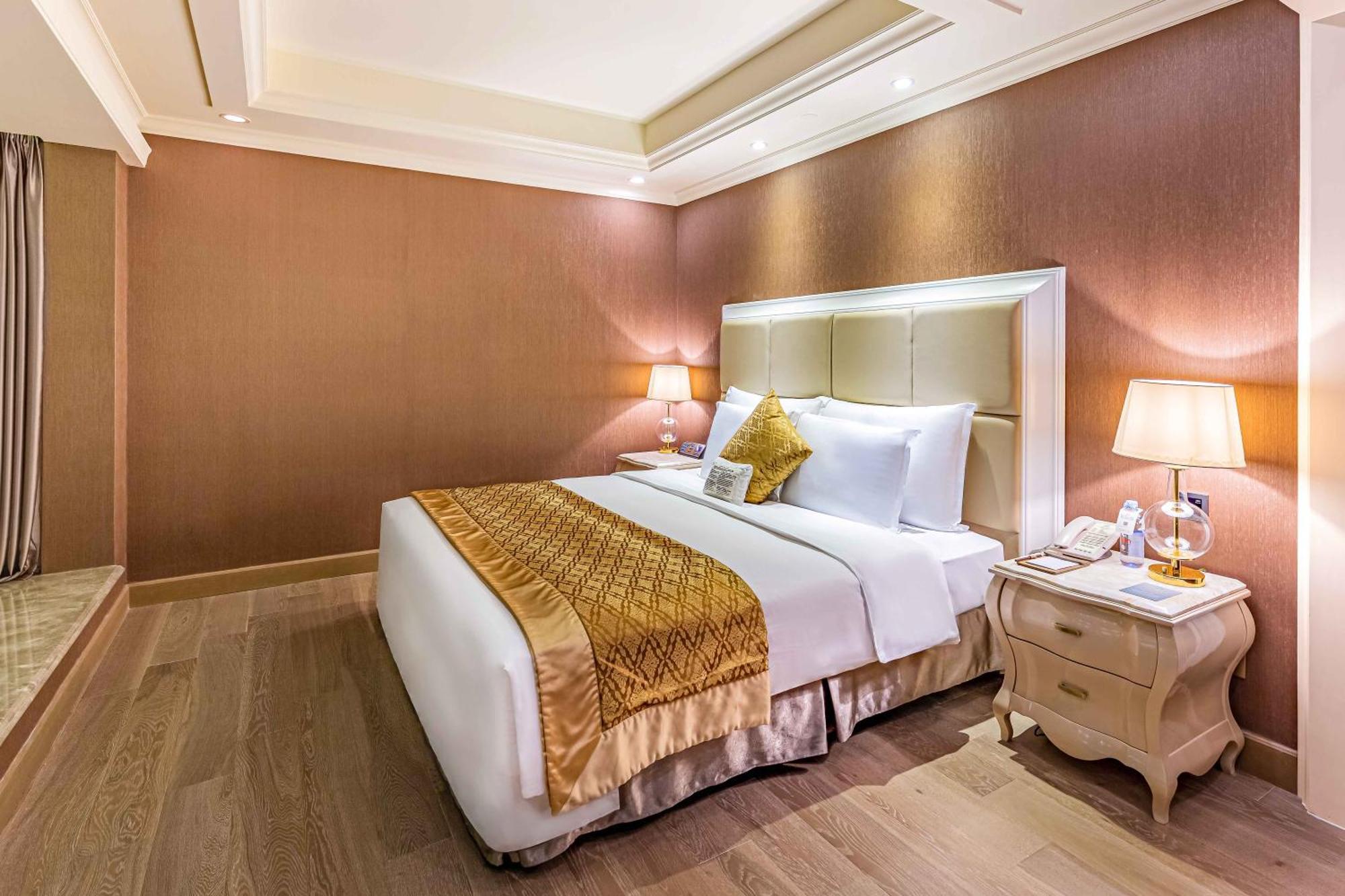 Grand Bay Hotel Zhuhai Dış mekan fotoğraf