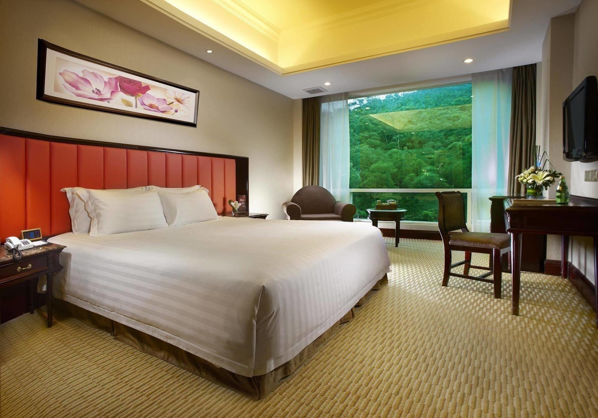 Grand Bay Hotel Zhuhai Dış mekan fotoğraf