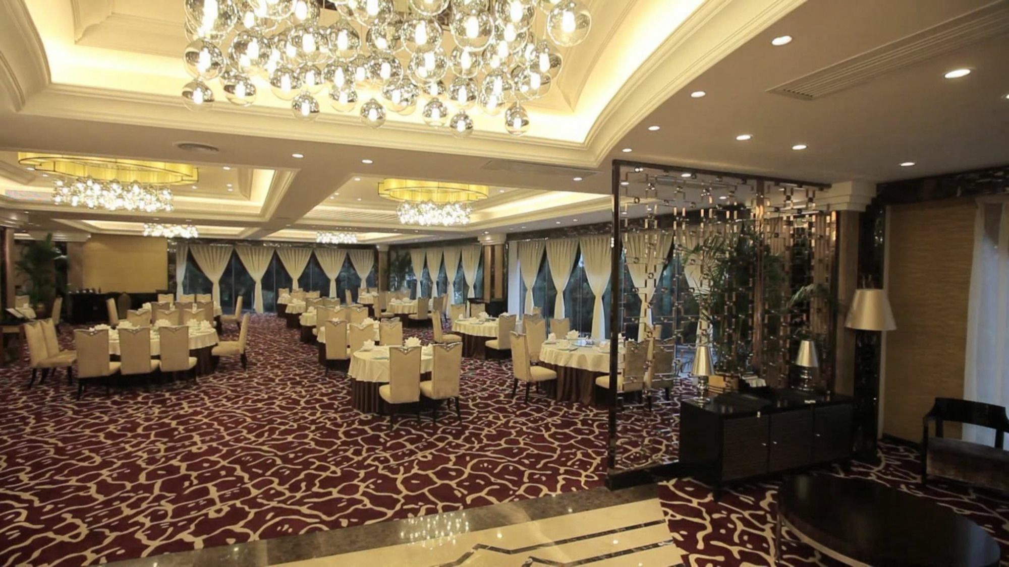 Grand Bay Hotel Zhuhai Dış mekan fotoğraf